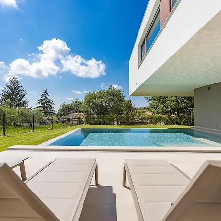 Tie Vizinada - Parenzo By Irundo Ferenci