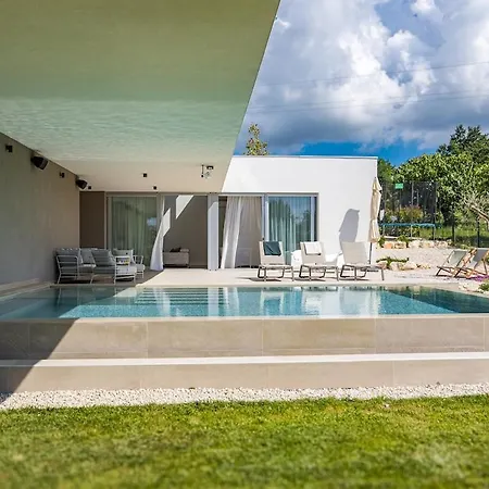 Tie Vizinada - Parenzo By Irundo * Ferenci